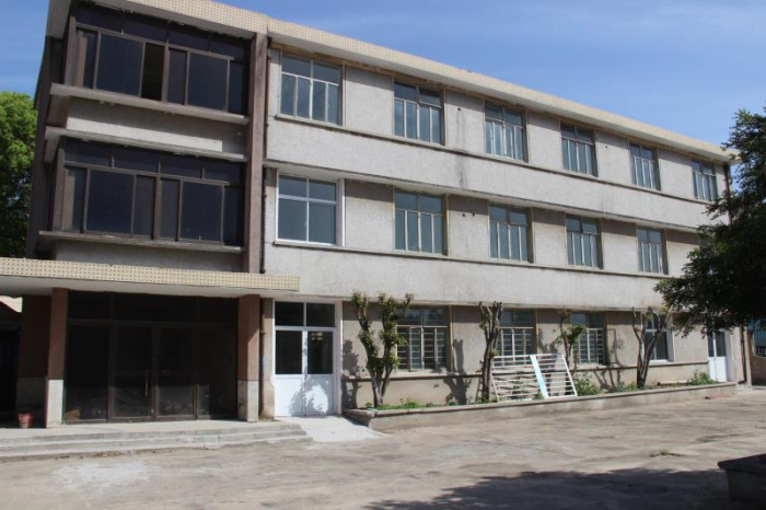 A8204 閔行區(qū)浦江鎮(zhèn)三魯公路林恒路獨門獨院三層廠房 728平米出租