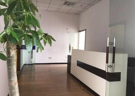 XA閔行莘莊銀都西路近中春路創(chuàng)意園園區(qū)倉儲辦公樓出租 可做倉儲、電商、貿(mào)易 50平起租 