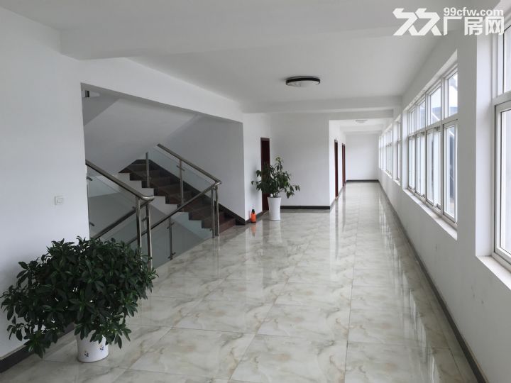 武漢鄭店 獨院鋼構(gòu)和框架結(jié)構(gòu)廠房出租 交通便利、環(huán)境好