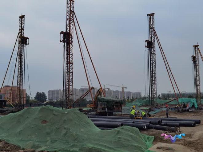 機(jī)器轟鳴奏響項(xiàng)目奮進(jìn)強(qiáng)音中南高科高端裝備智造產(chǎn)業(yè)園全面開工